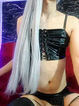 crislingery_dolli webcam