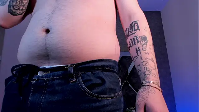 matthew_and_mila webcam