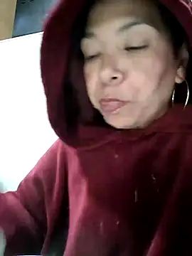 Scarlet_curly8a webcam