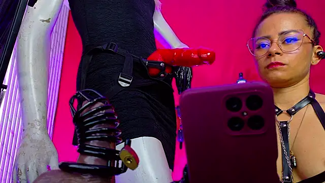 MistressSlut1 webcam