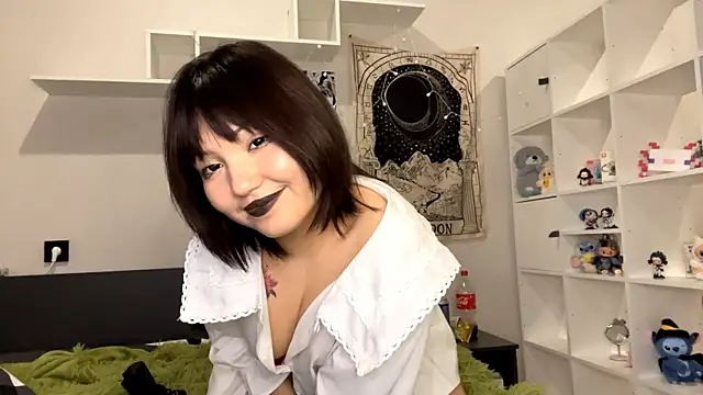 UrPrincessSuki webcam