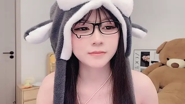 美女lnua-lnua在线直播