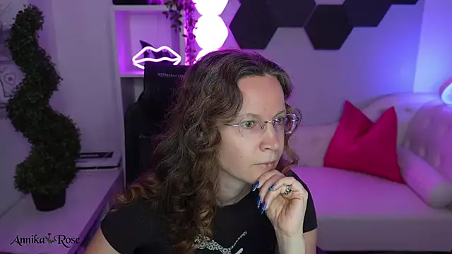 AnnikaRose webcam