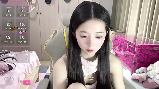 美女OiOi-666在线直播