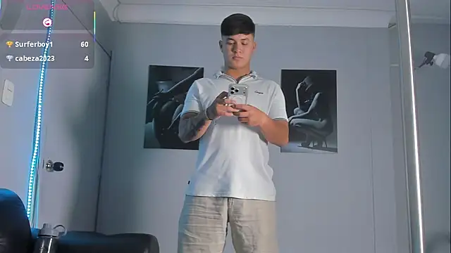 Cristopher_strong webcam