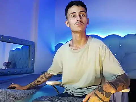 jullian_ricciI webcam