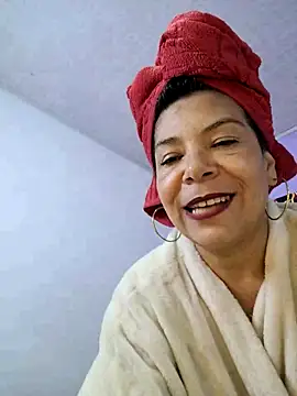 Scarlet_curly8a webcam