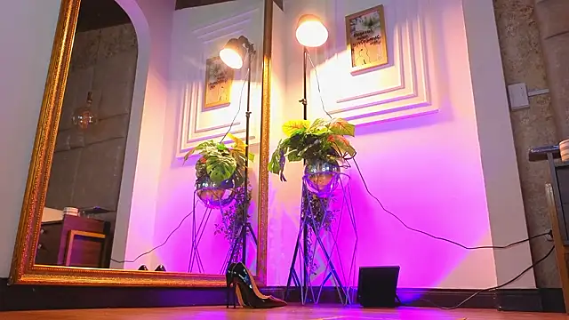 AlessiaLondon webcam