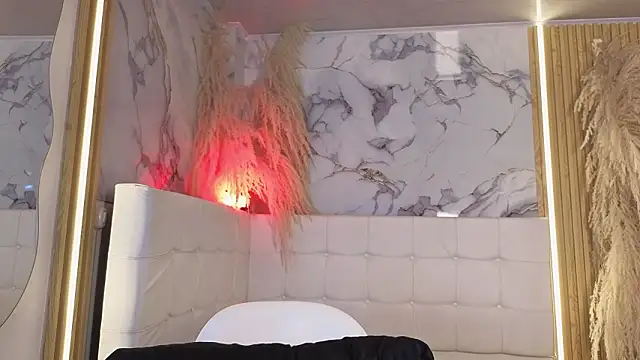 Bruja__Scarlata webcam