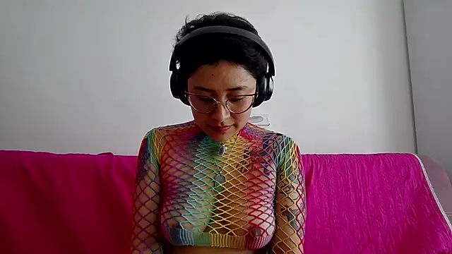 Juliexxxxtasy webcam