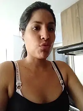 daringandunique webcam