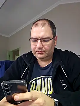 Andrew1900529 webcam