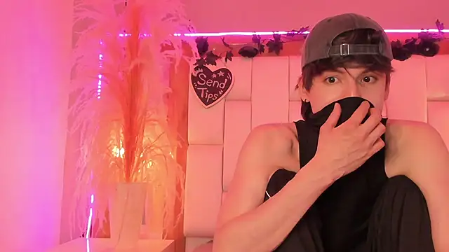 Daphne_And_Roger webcam