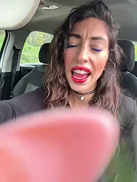 Amani_thewolf webcam