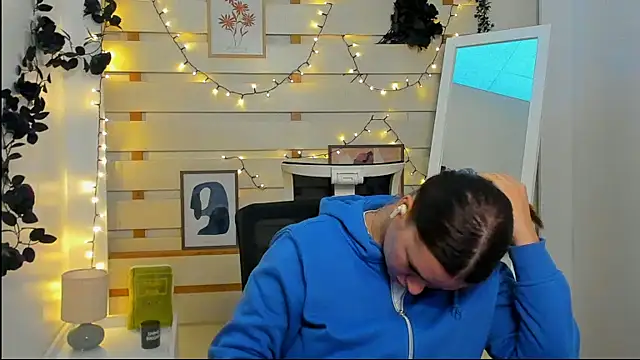 Josephine_Kiss webcam