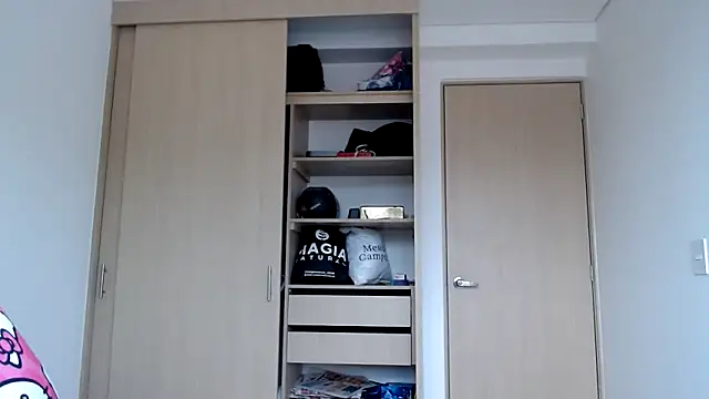 kitty__horny - Kitty__horny's free webcam