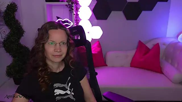 AnnikaRose webcam