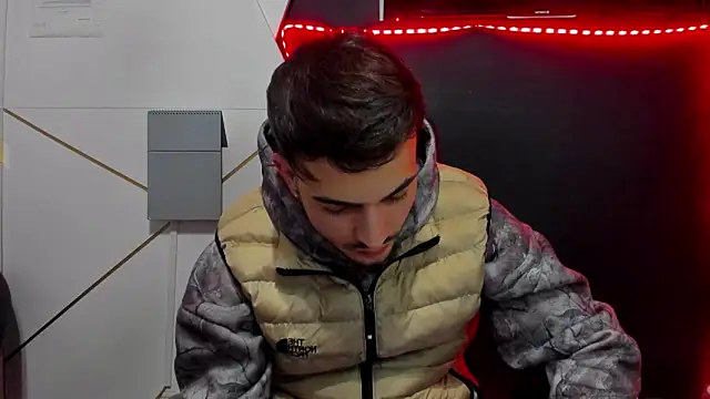 brandontate (M young) - HEEEEEYAAA