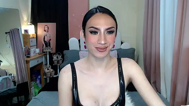 OliviaTheGreatCummer webcam