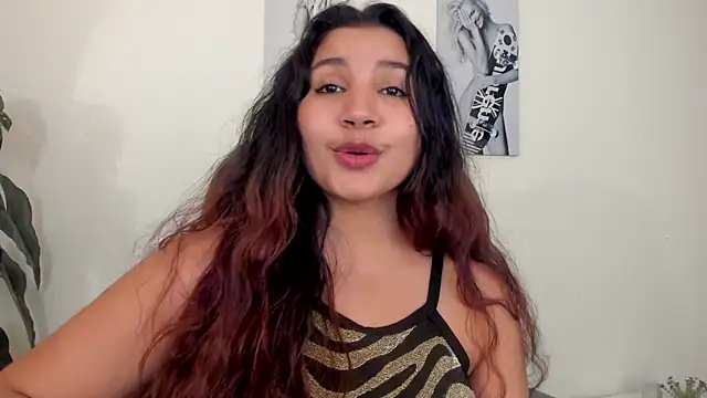 Victoria_Rosee webcam