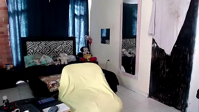 Sashaferrari2000 webcam