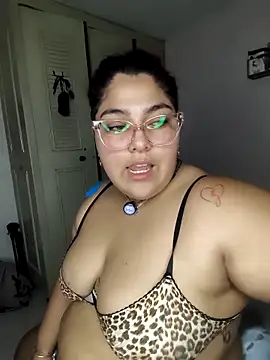 kendra_lil_evill webcam