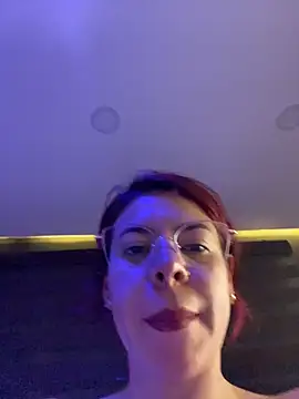 miatorres4 - MiaTorres4's free webcam