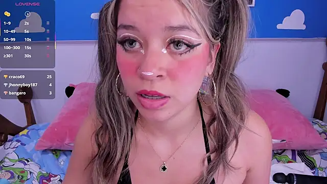 miss__evolet - Miss__evolet's free webcam - UK Sex Cams