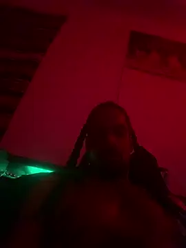 taydagr8 - Taydagr8's free webcam - UK Sex Cams