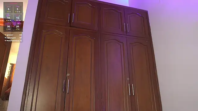 pocahotass_11 webcam