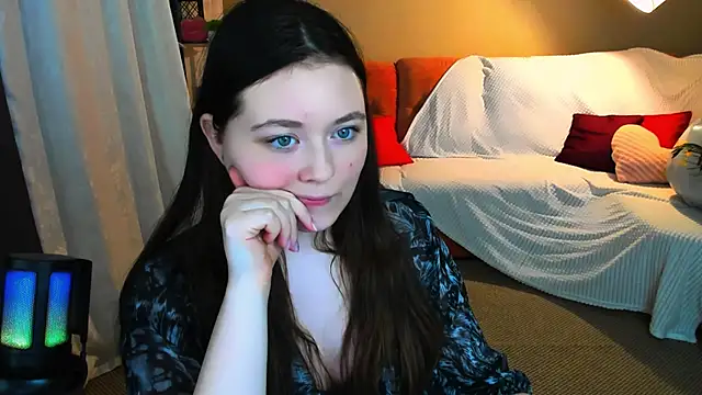 AlluringLookk webcam