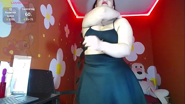 dollspicy webcam