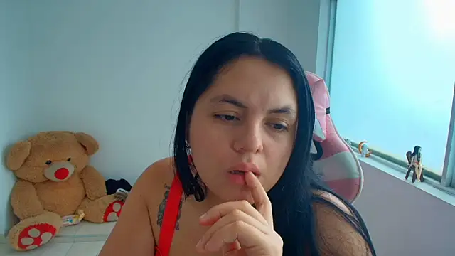 Danna_Saturnitee webcam