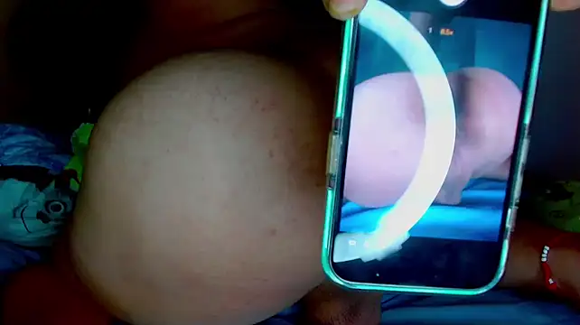 kenyka_bigass webcam