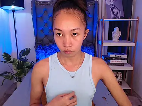 Sweet_kittyxx webcam