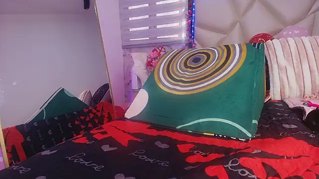 lili_jhonson — squirt in your face