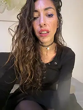 Amani_thewolf webcam