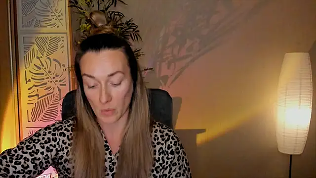 RebeccaMartinez webcam