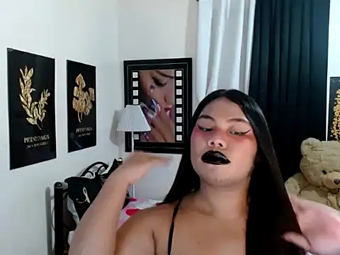 TSbrianaHugeCock webcam