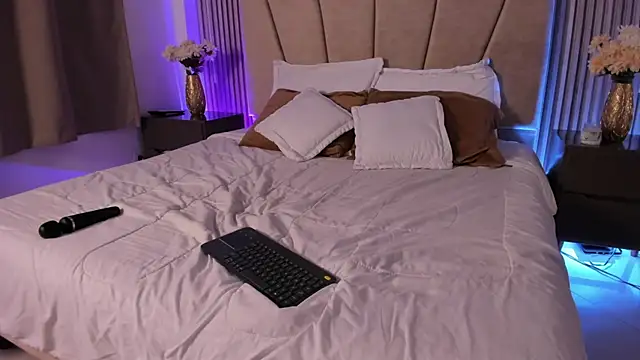 Victoria_Beaumont webcam