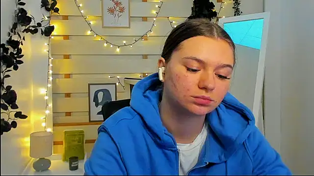 Josephine_Kiss webcam