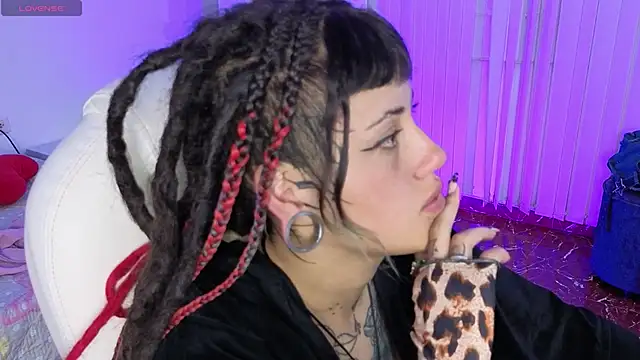 _sharlotte777 webcam