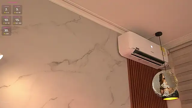 SophieCollins_1 webcam