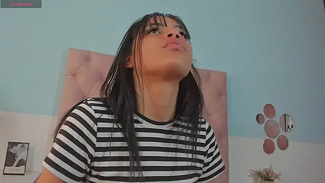 kendall_hernandez webcam