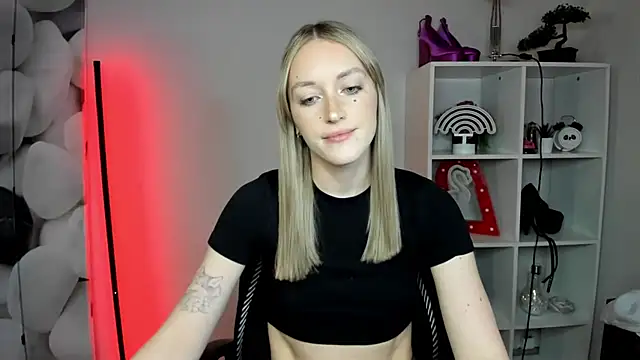 EvelynBlond