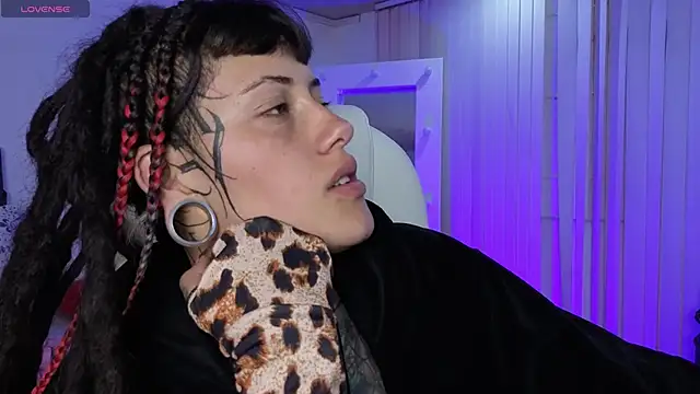 _sharlotte777 webcam