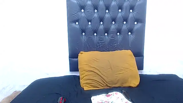 augustbloomxx - AUGUSTBLOOMxx's free webcam - UK Sex Cams