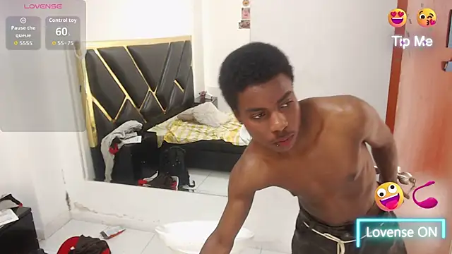 NoahJhonson69 webcam