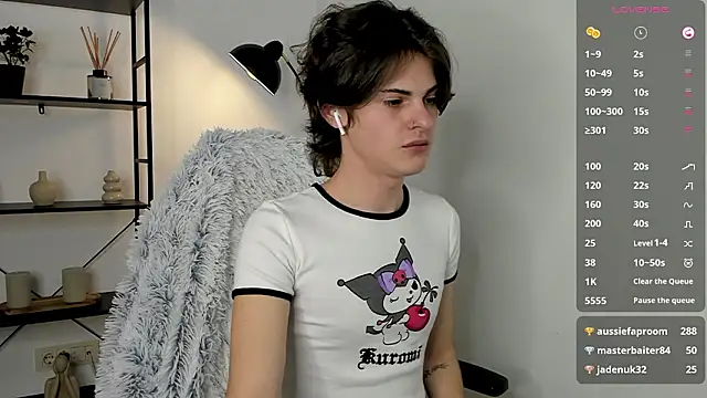 little_femb0y webcam