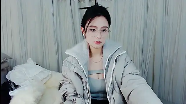 美女HCOCO在线直播